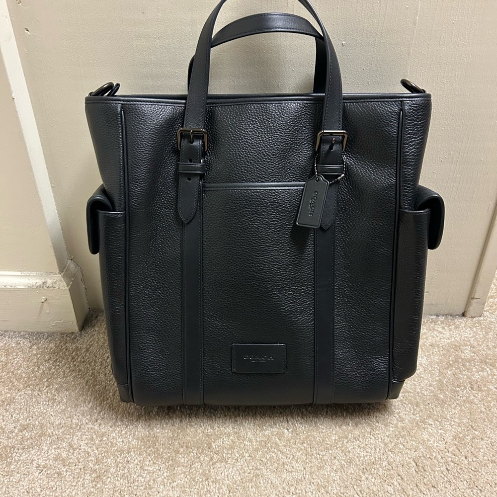 Coach Black Leather Briefcase with Structured Design